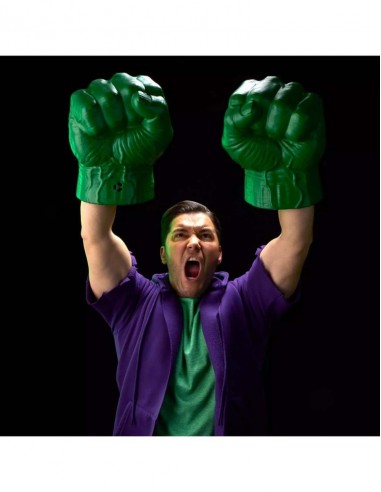 Incredible hulk premium role - play fists with smash 'n bash sound fx. marvel legends series. hasbro